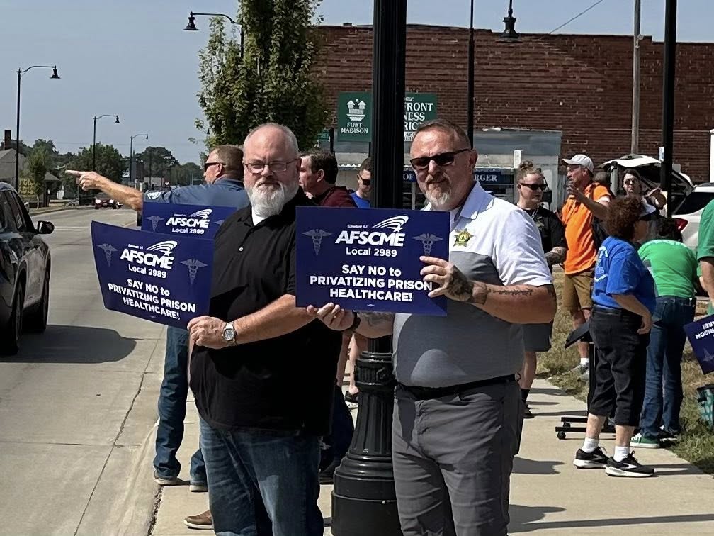 Speaking out against privatizing prison health care in Iowa 